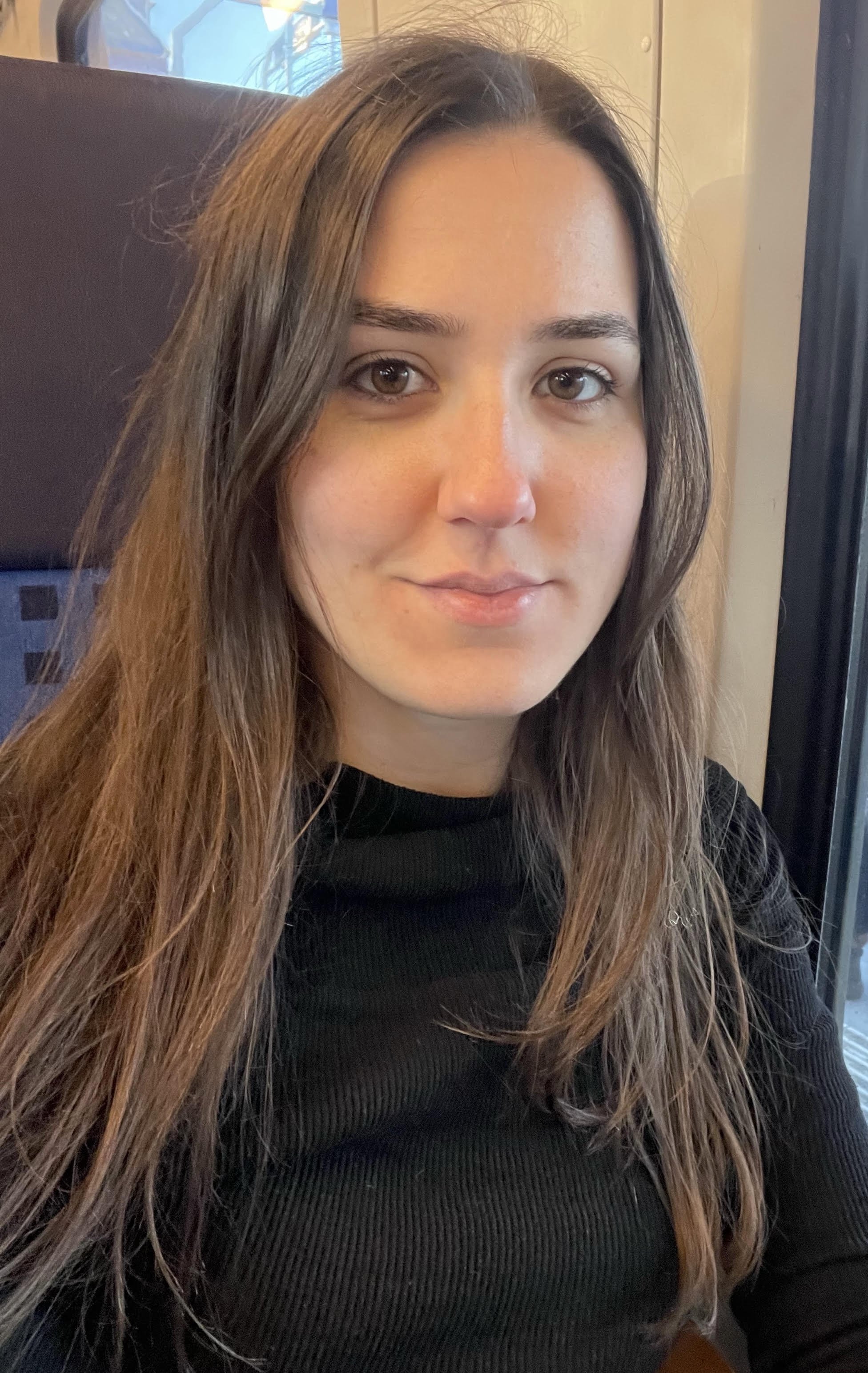 Feyza Eksen